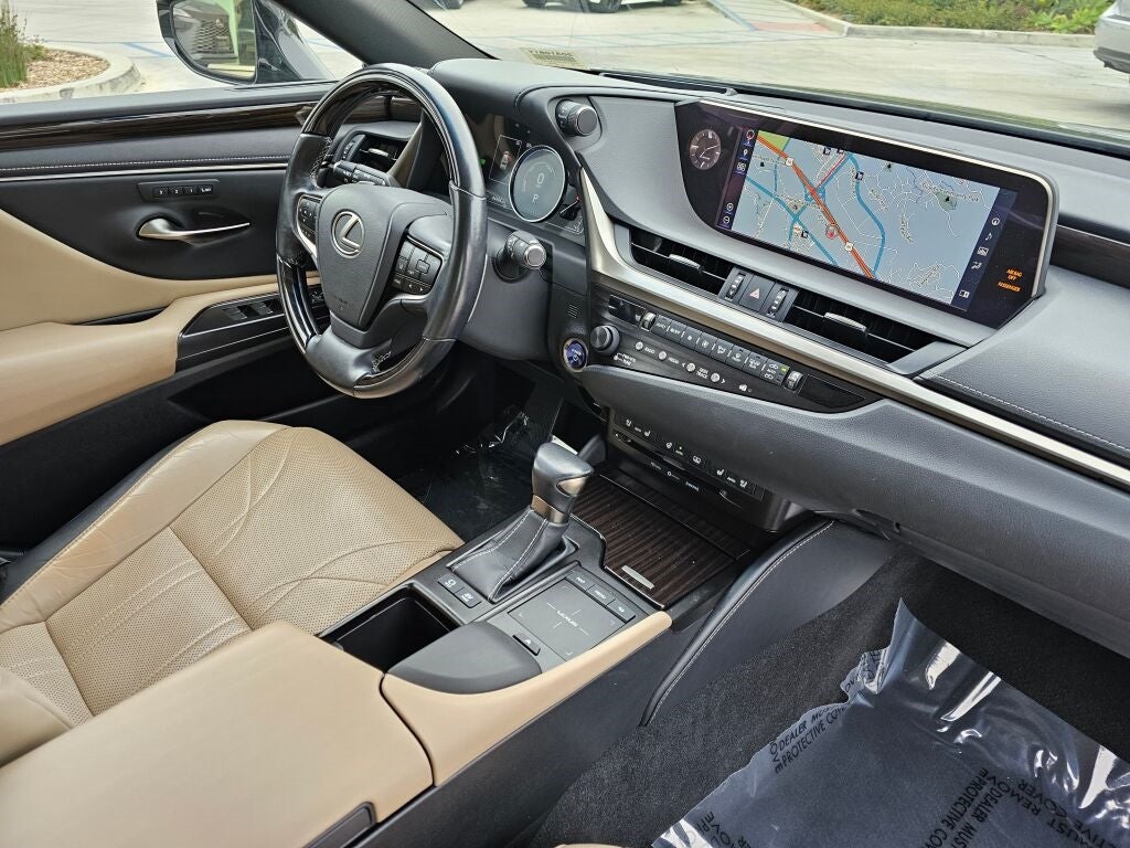 2019 Lexus ES Luxury